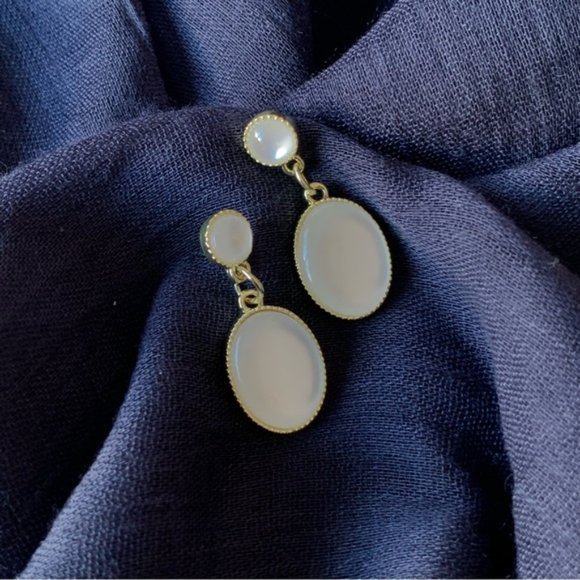 Vintage Style Opal Drop Earrings - Picture 3 of 6